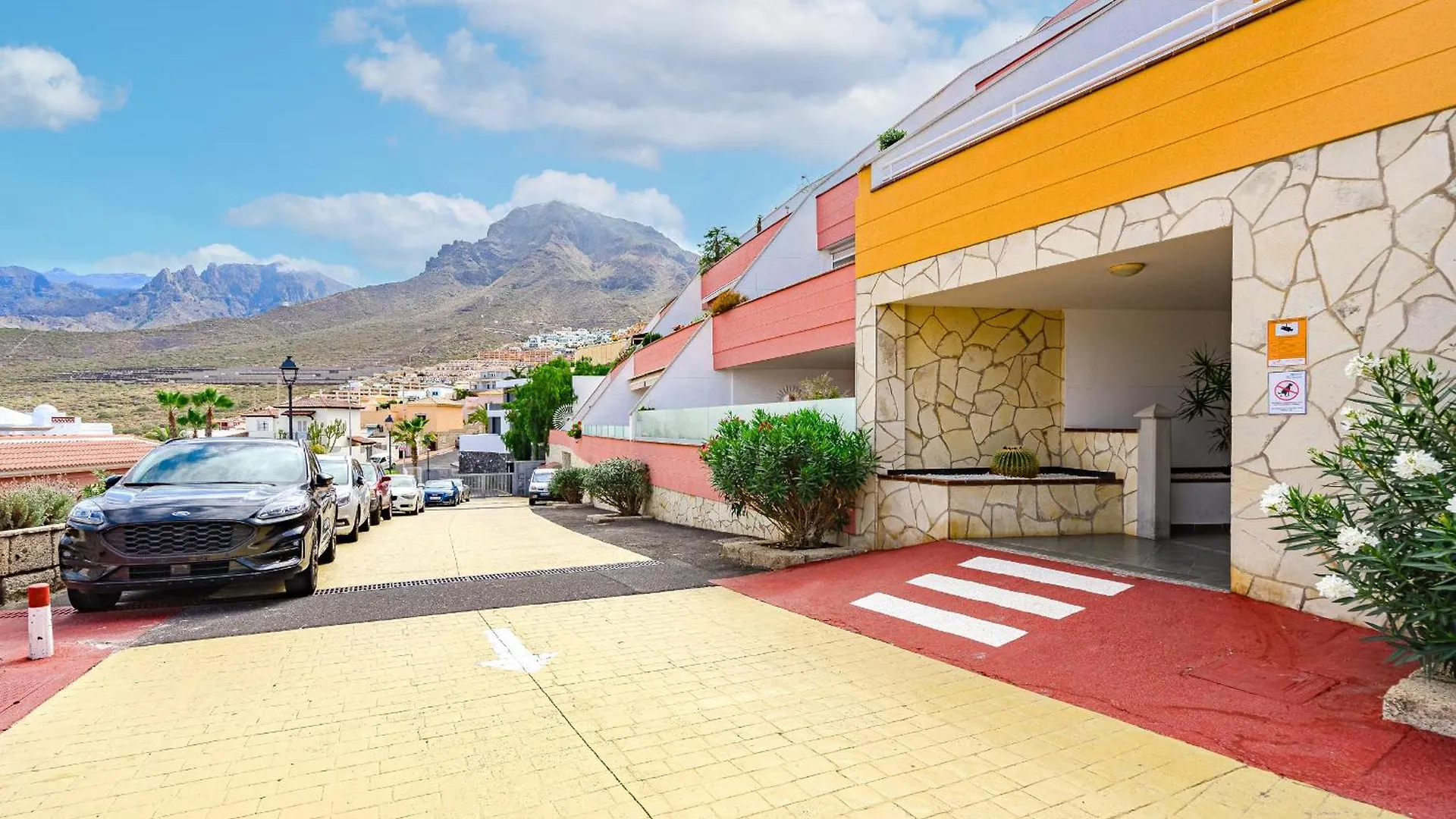 The Sunset - 2 Bedroom Apartment Costa Adeje 0*, Costa Adeje (Tenerife)
